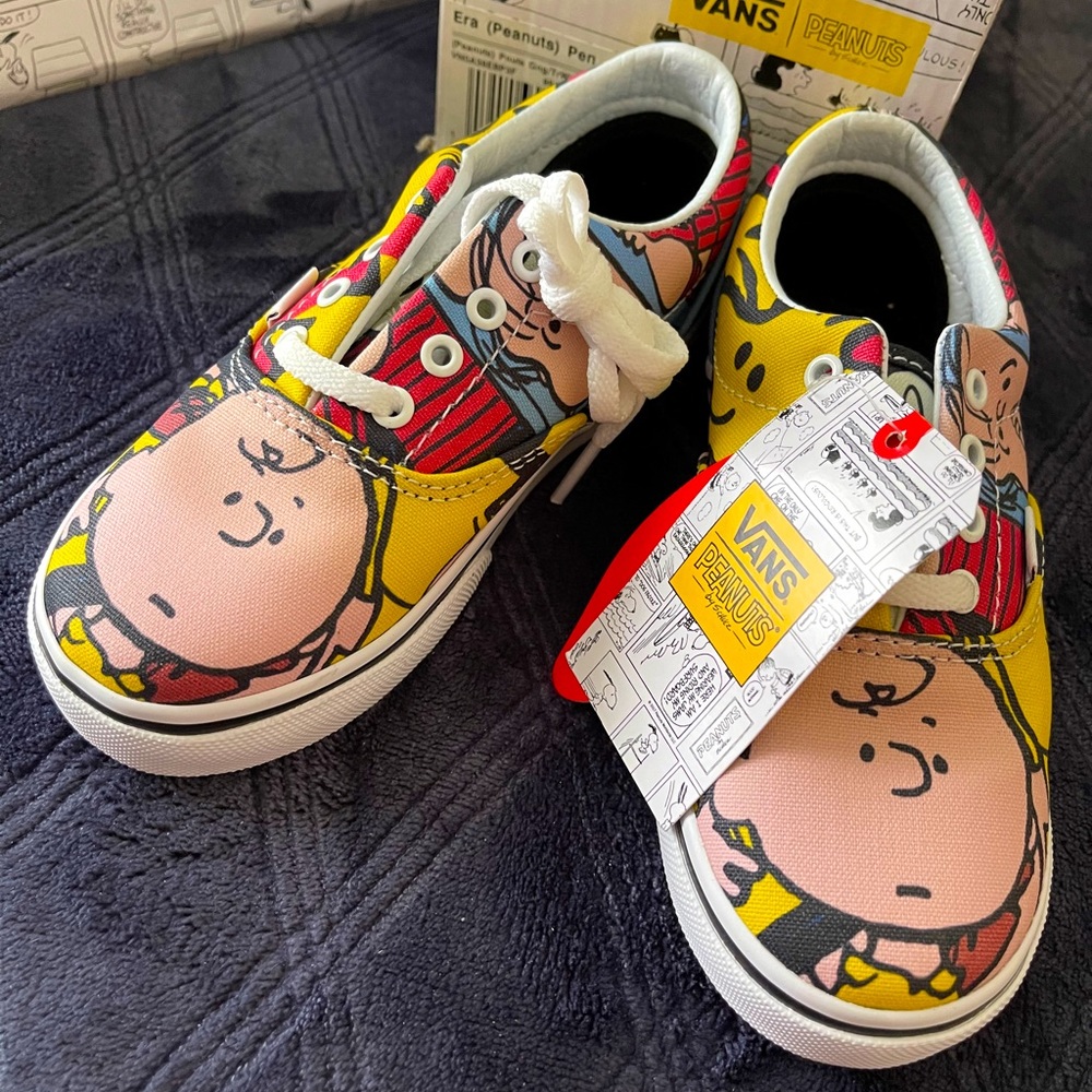 New Charlie Brown Peanuts Vans Sz 10 toddler